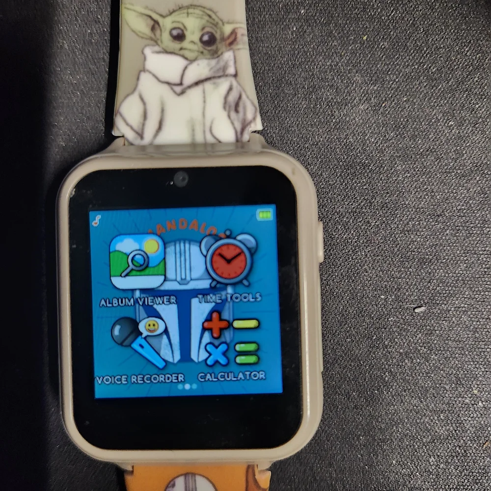 Star Wars Kids Smartwatch with Character Design - White